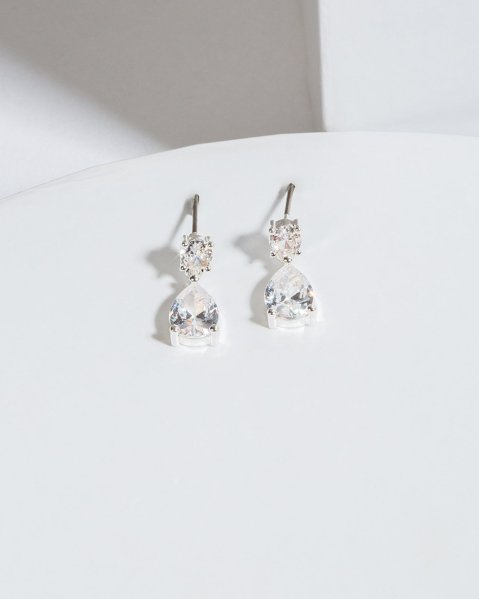 Teardrop stud deals