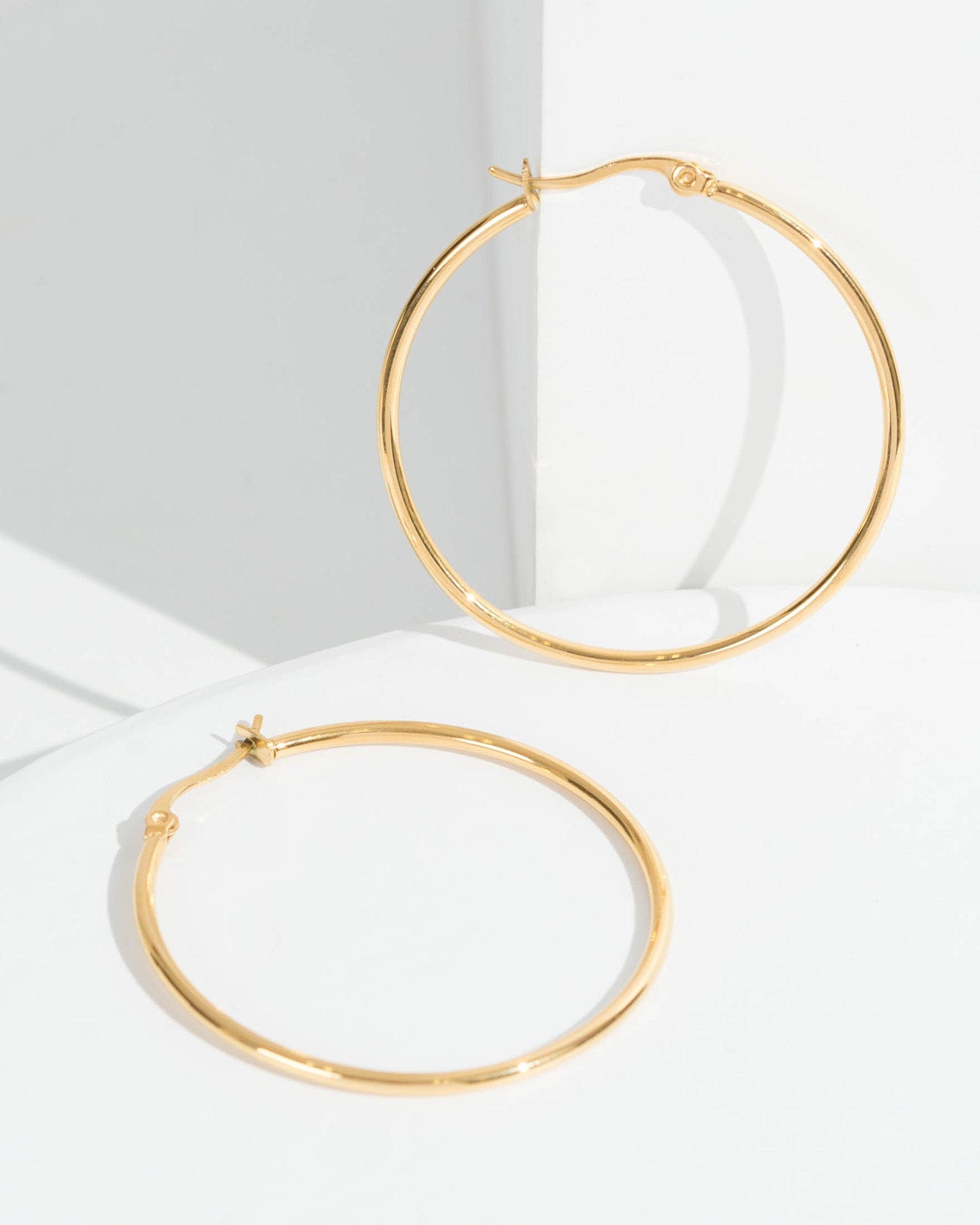 24 karat gold store hoop earrings