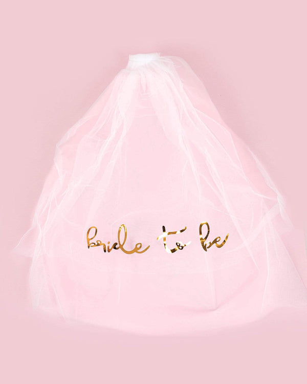 https://www.colettehayman.com.au/cdn/shop/products/white-bride-to-be-novelty-veil-28242409750600.jpg?v=1665533056&width=600